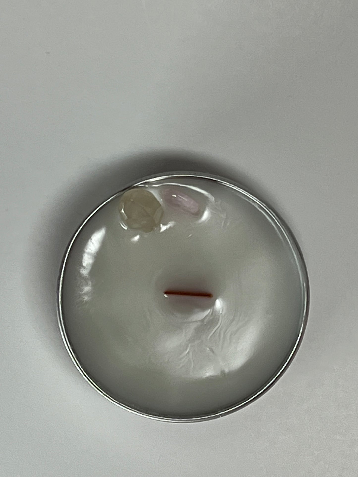 Mini Luxe Tin | 1 oz - Scent No. 4 | Nutmeg Noir | Silver | Clear Quartz + Rose Quartz