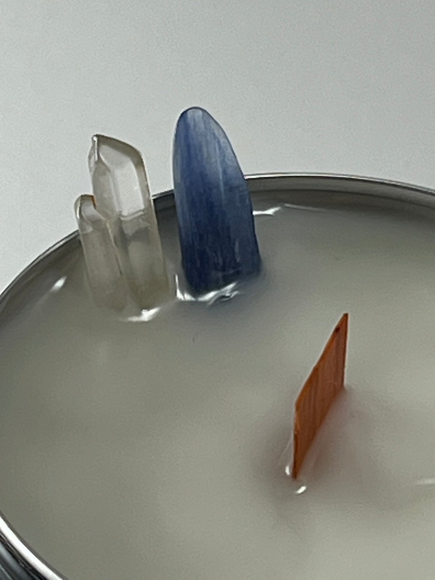 Classic Luxe Tin | 2 oz - Scent No. 4 | Nutmeg Noir | Black | Clear Quartz + Lapis Lazuli